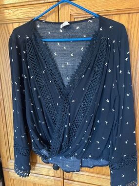 By Together Black Floral Crochet Trim Wrap Top